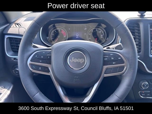 Used 2022 White Jeep Latitude Lux image 20
