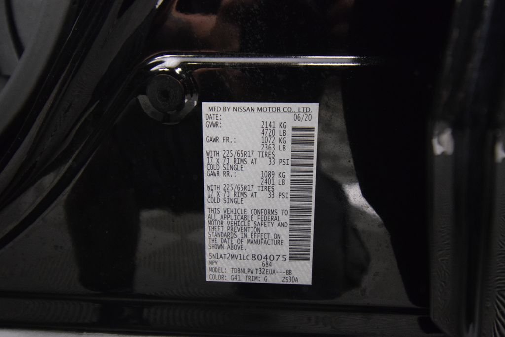 Used 2020 Black Nissan S image 21