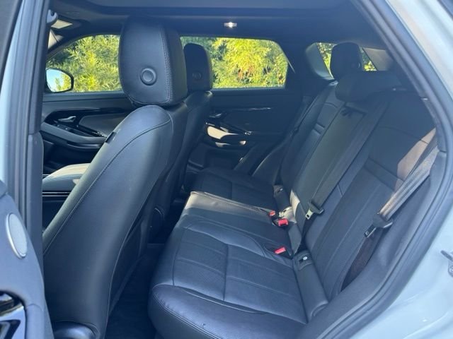 Certified Used 2024 Fuji White Land Rover Dynamic image 13