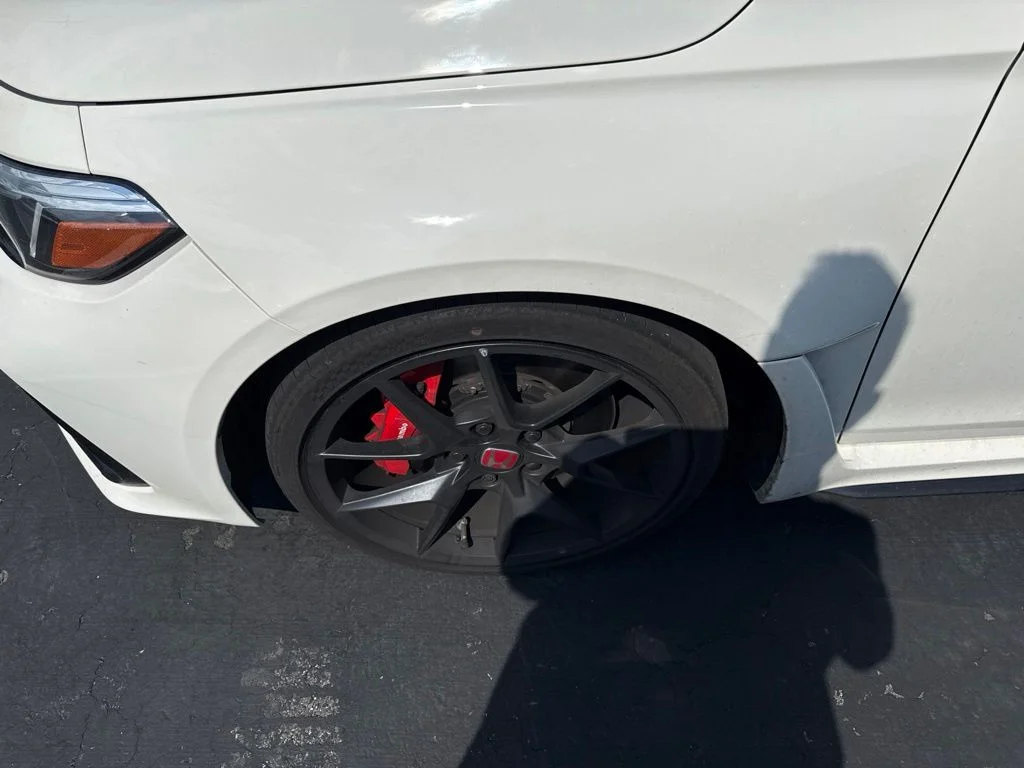 Used 2025 Championship White Honda  image 2