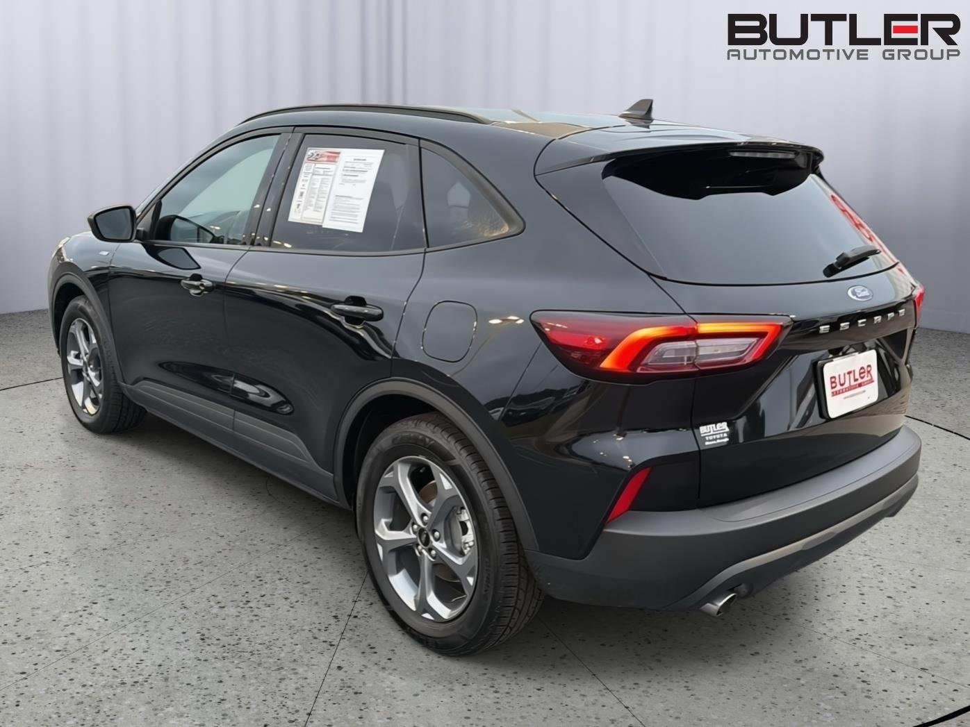 Used 2025 Carbonized Gray Ford ST-Line image 4