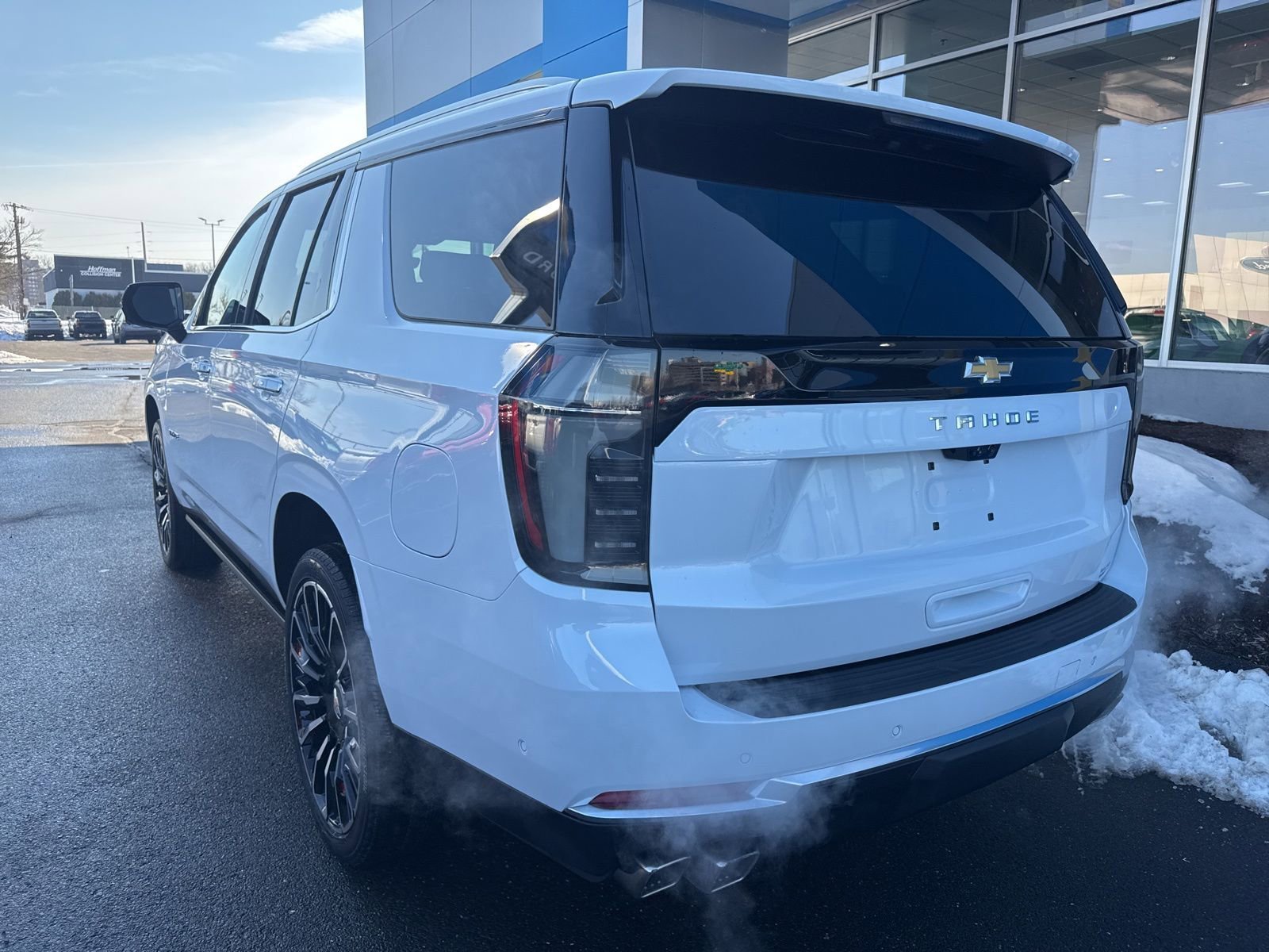 New 2026 Polar White Tricoat Chevrolet High Country Deluxe with 24in Wheels - Panoramic Sunroof - Super Cruise - Technology & Entertainment image 9