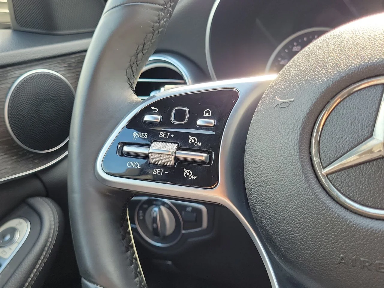 Used 2020 Silver Mercedes-Benz C 300 image 35