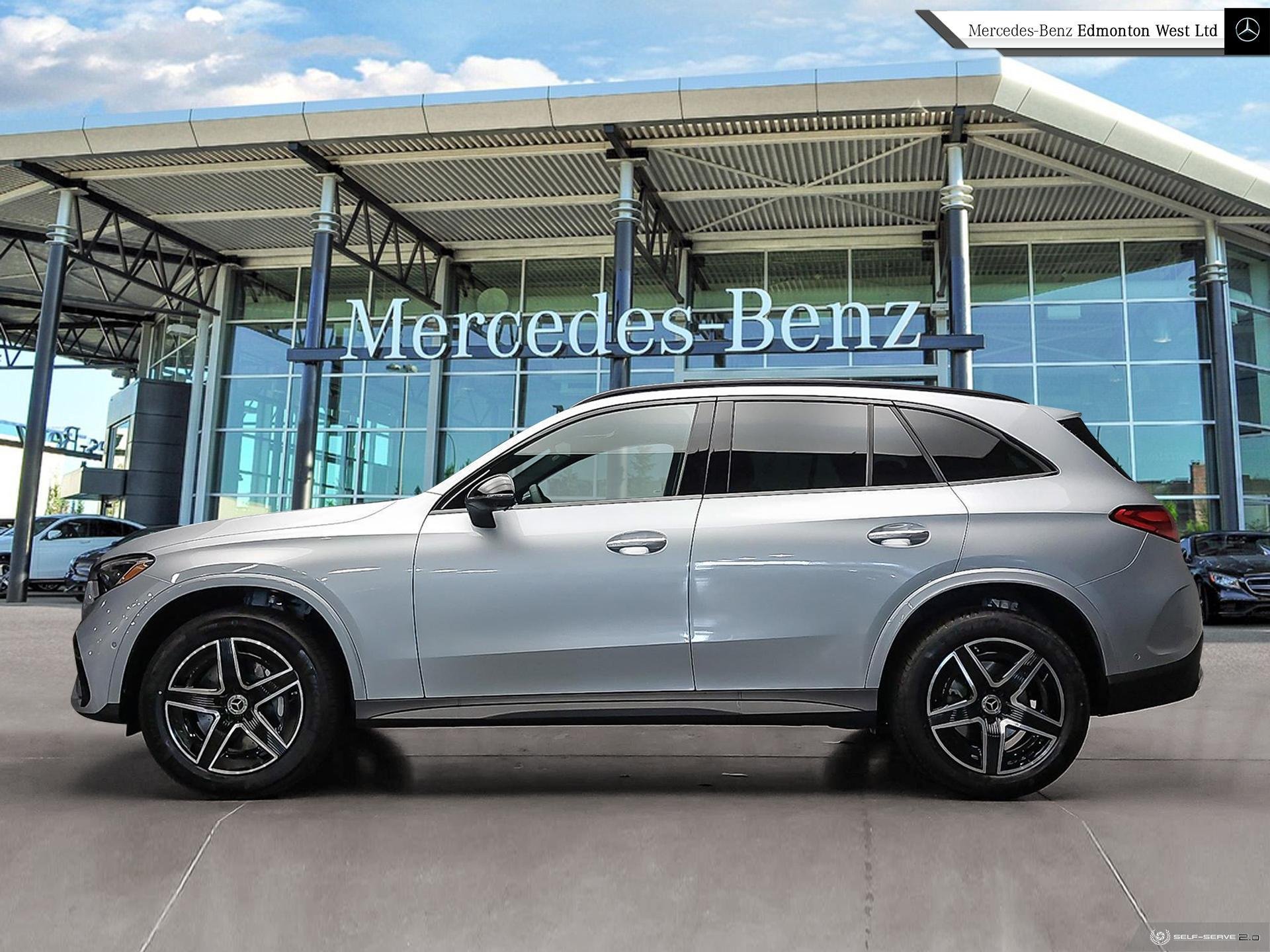 2025 Mercedes Benz GLC 300 4MATIC photo 3