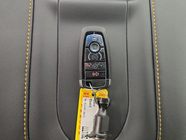New 2027 Star White Metallic Tri-Coat Ford Tremor® image 37