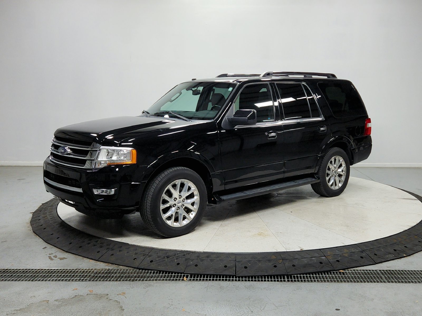 Used 2017 Black Ford Limited image 4