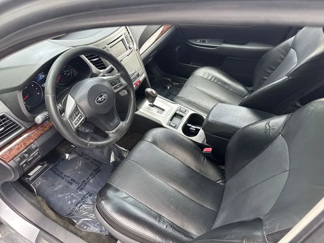 Used 2013 Silver Subaru 2.5i image 15