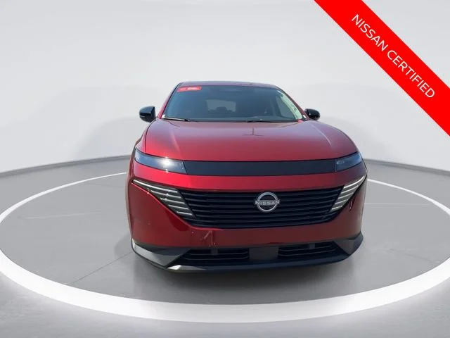 Used 2025 Red Nissan SL image 3
