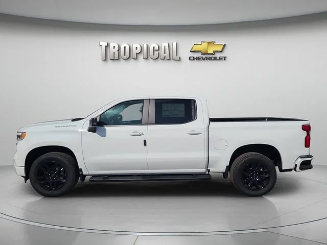 New 2026 Summit White Chevrolet RST image 2