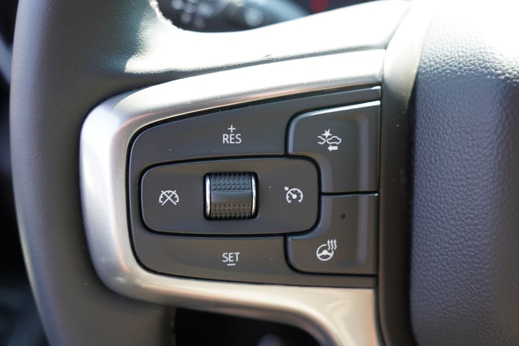Used 2025 White Chevrolet LTZ image 38