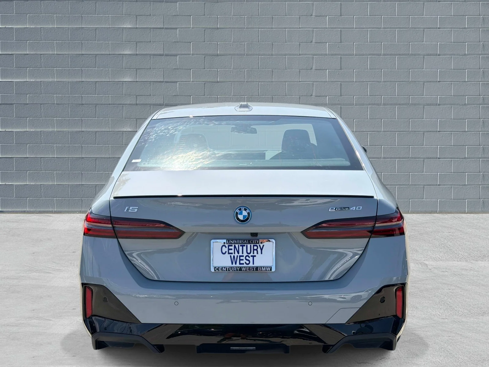 New 2027 Brooklyn Grey Metallic BMW eDrive40 image 4