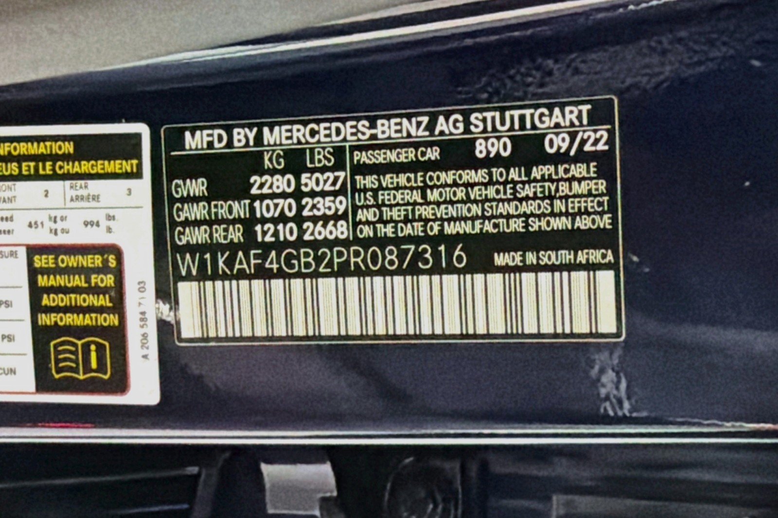 Used 2023 Lunar Blue Metallic Mercedes-Benz C 300 image 24