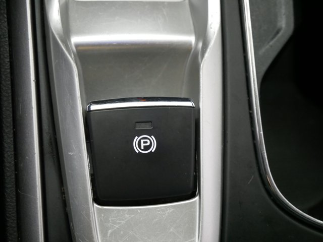 Used 2020 Magnetite Gray Metallic Subaru Premium image 30