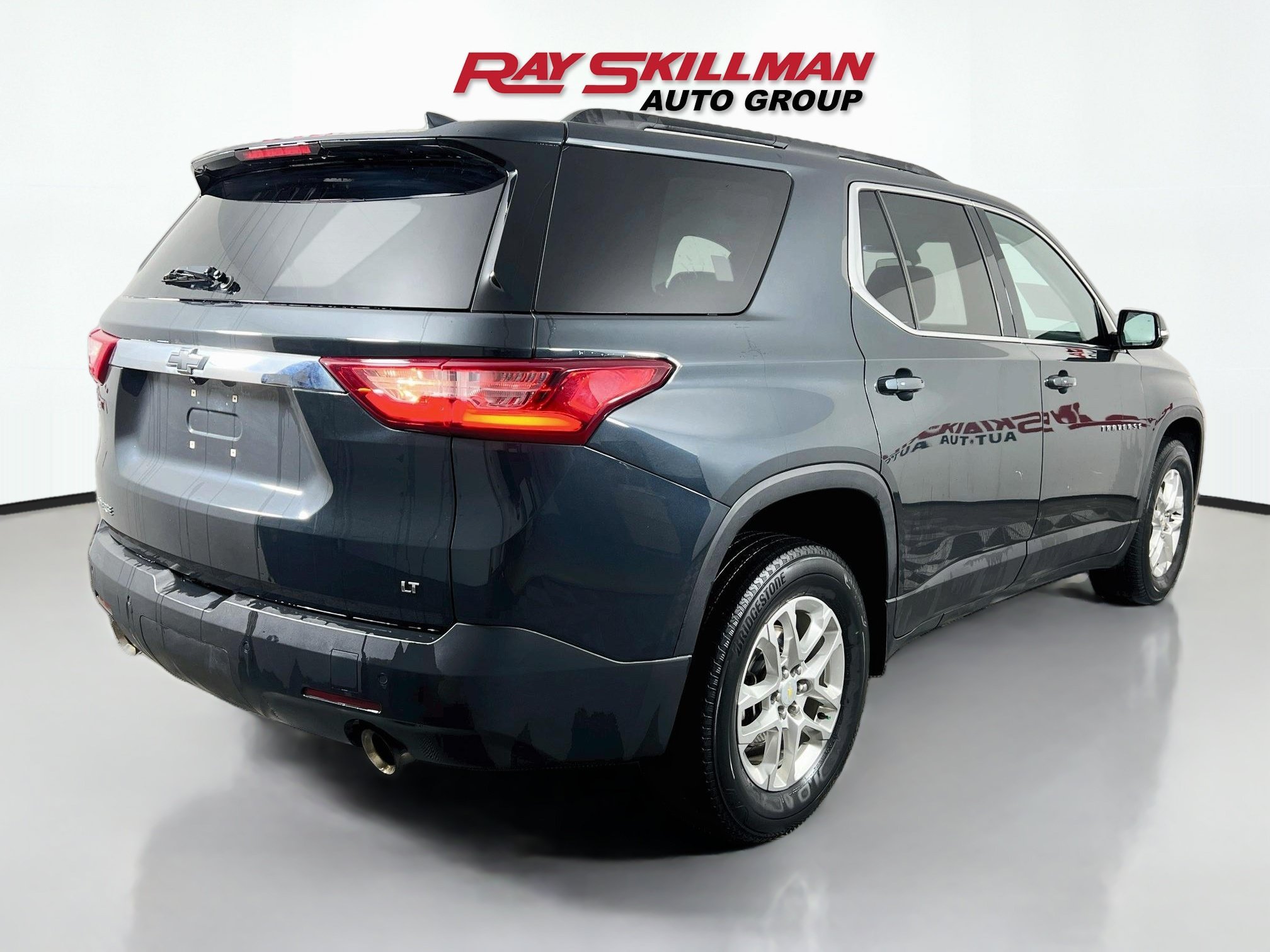Used 2020 Graphite Metallic Chevrolet LT CLOTH image 5