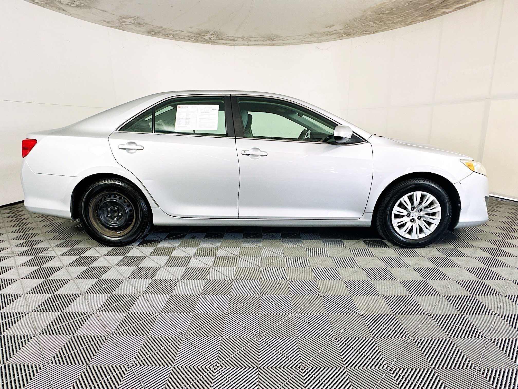 Used 2012 Classic Silver Metallic Toyota L image 2