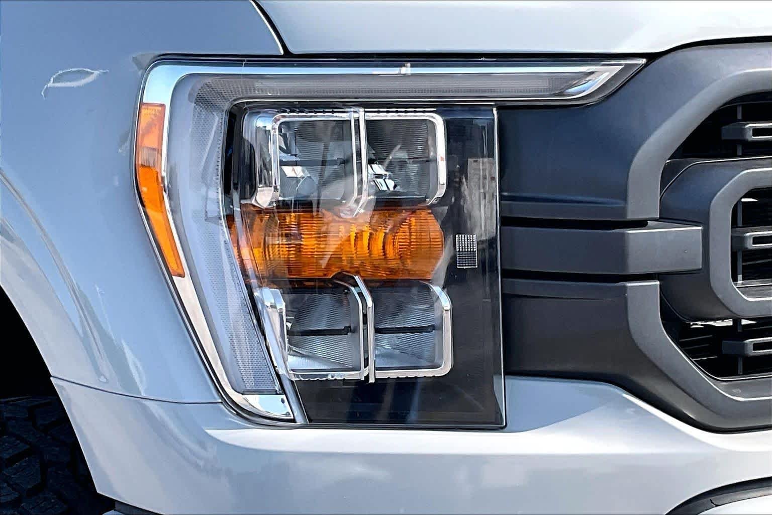 Used 2023 Avalanche Gray Ford XLT image 47