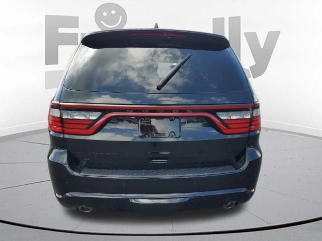 New 2026 Diamond Black Clear-Coat Exterior Paint Dodge GT Plus HEMI V8 image 4