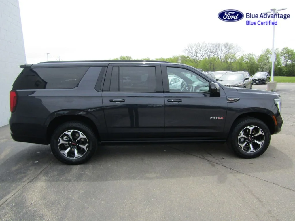 Certified Used 2025 Titanium Rush Metallic GMC AT4 image 9