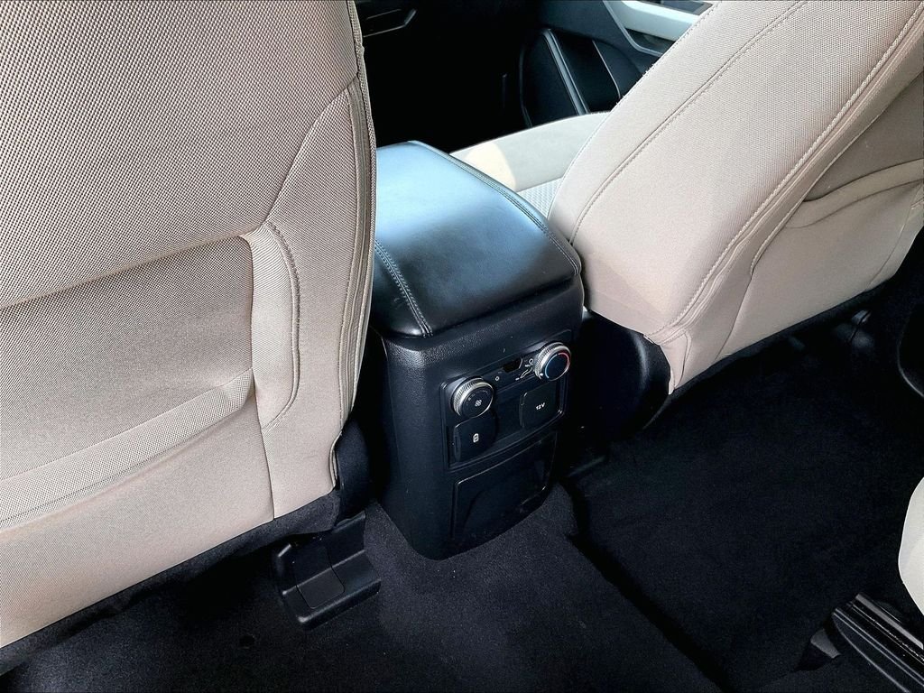 Used 2022 Black Ford XLT image 29