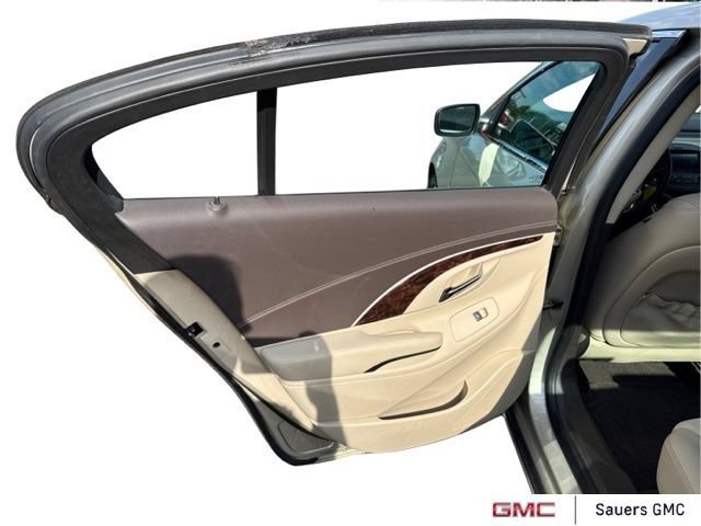 Used 2016 SPARKLING SILVER METALLIC Buick Base image 20