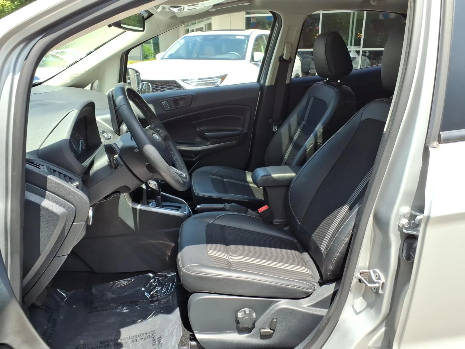 Used 2019 Silver Ford SES image 16