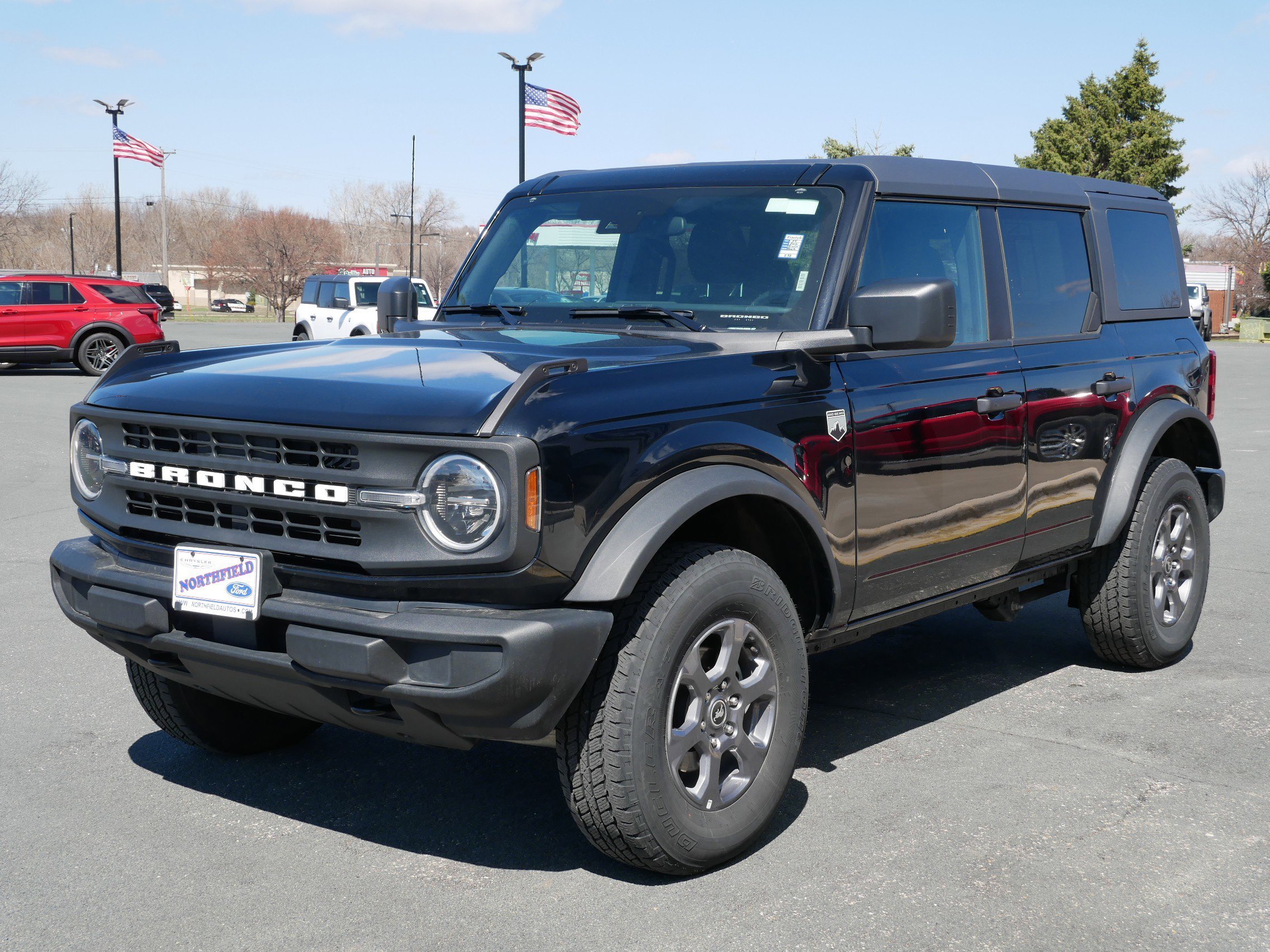 View vehicle photo 4