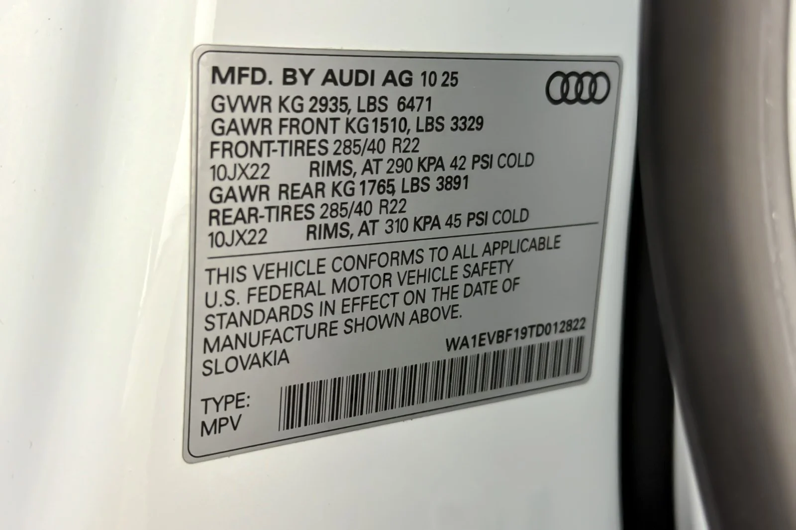Used 2026 Glacier White Metallic Audi Premium Plus quattro *Ltd Avail* image 28