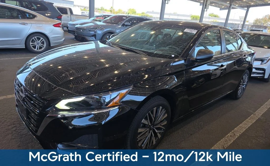 Used 2025 Black Nissan 2.5 SV image 2