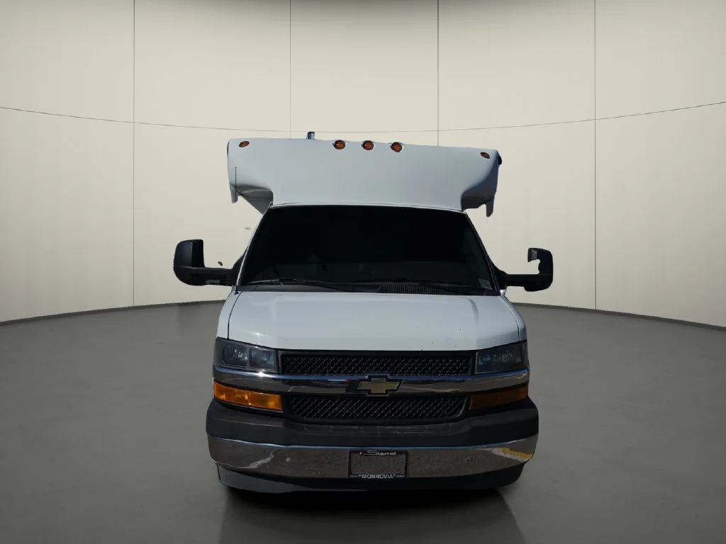 Used 2019 White Chevrolet Work Van image 2
