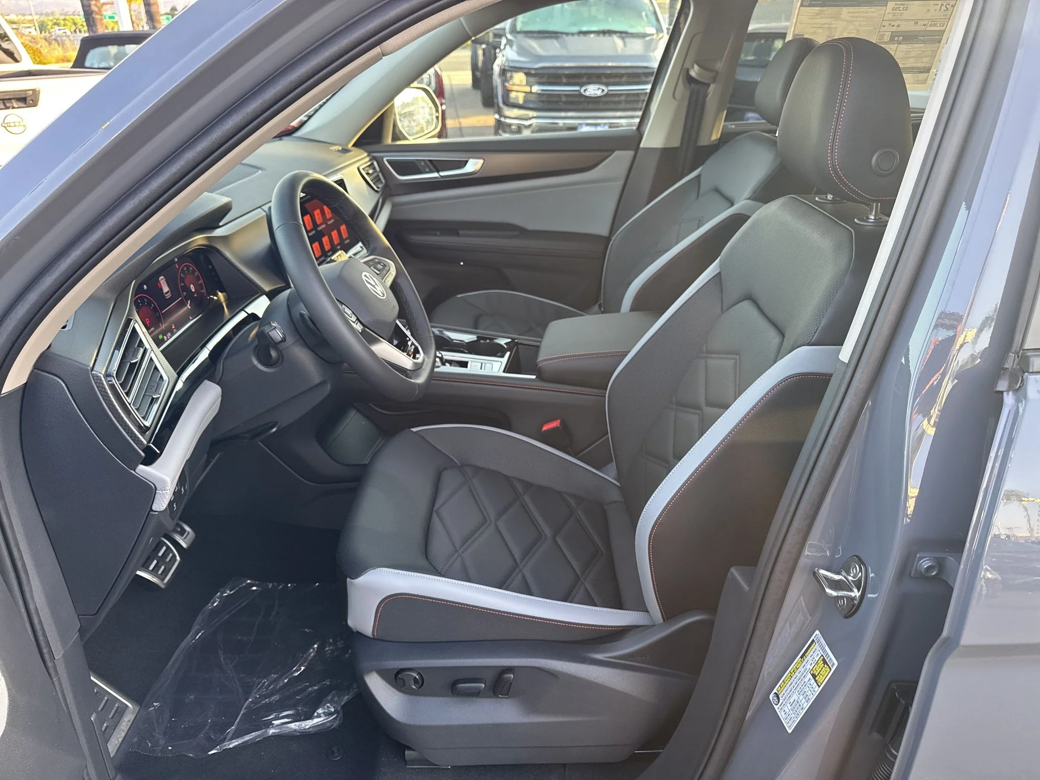 New 2026 Pure Gray Volkswagen 2.0T Peak Edition image 17