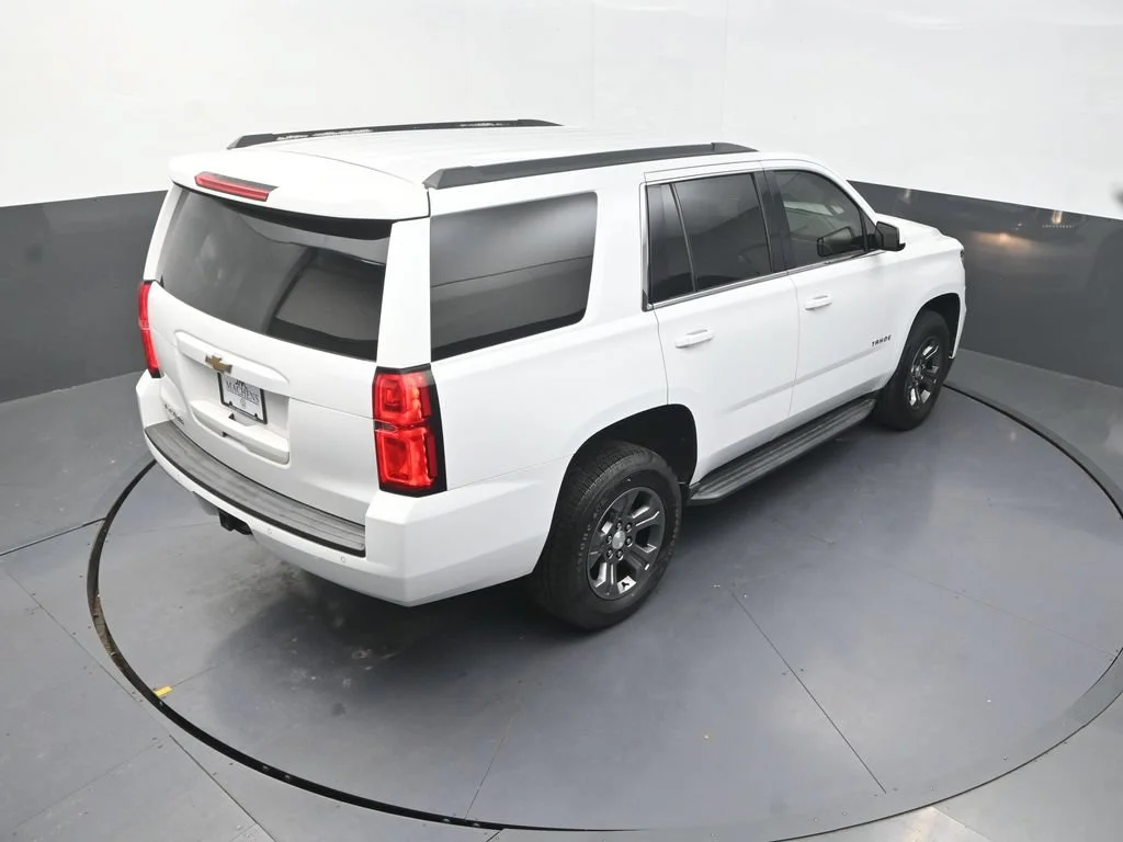 Used 2018 White Chevrolet LS image 15