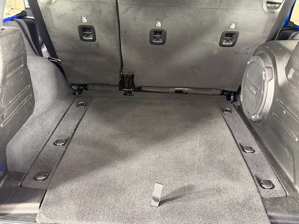 Used 2022 Blue Jeep Unlimited Rubicon image 21