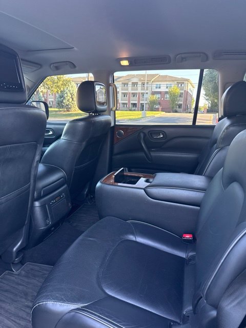 Used 2019 Black INFINITI LUXE image 7