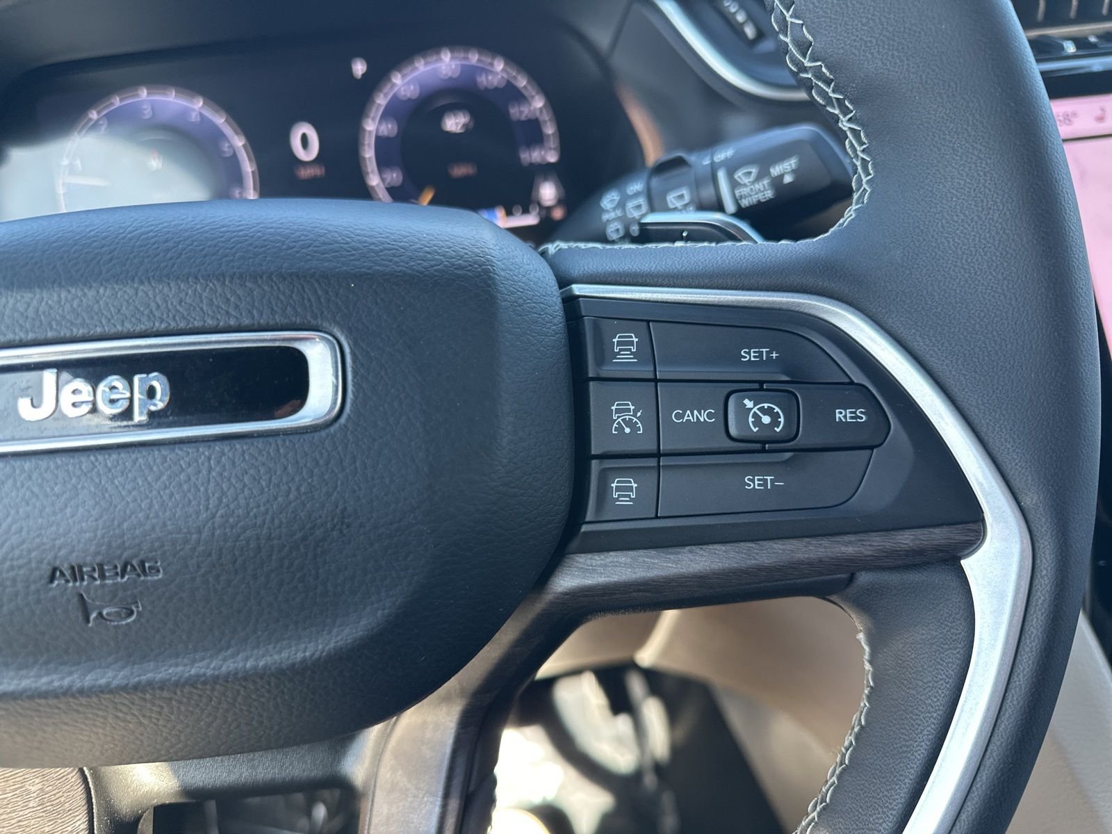Used 2023 Silver Jeep Limited image 47