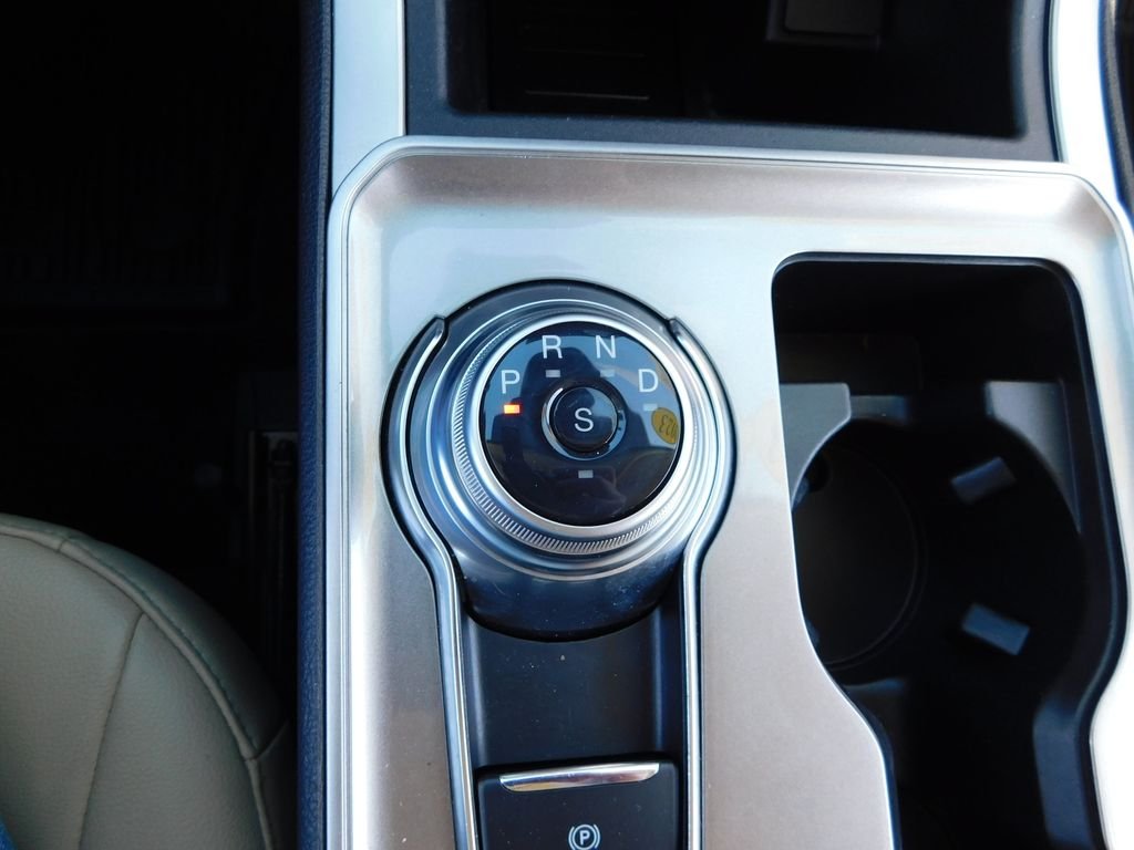 Used 2023 Blue Ford SEL image 39