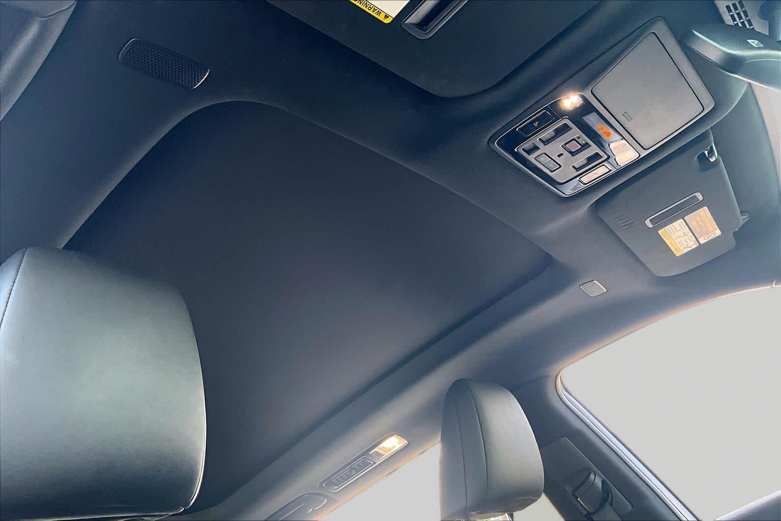 Used 2025 Wind Chill Pearl Lexus Premium image 14