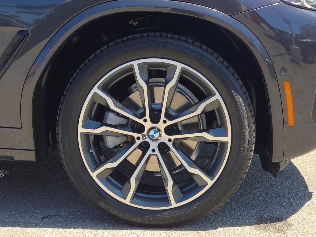 Used 2024 Dark Graphite Metallic BMW sDrive30i image 6