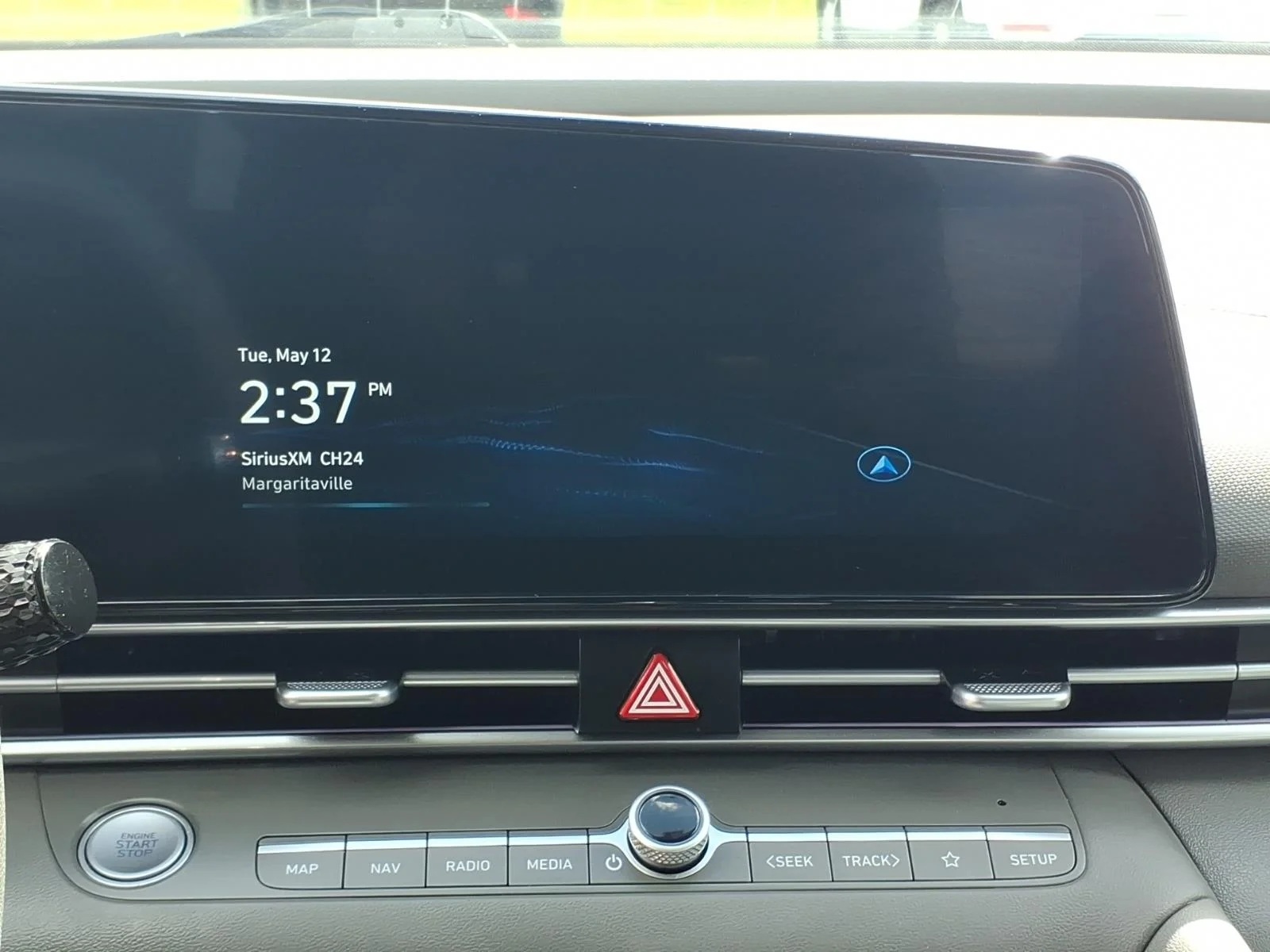 Used 2024 White Hyundai SEL image 21