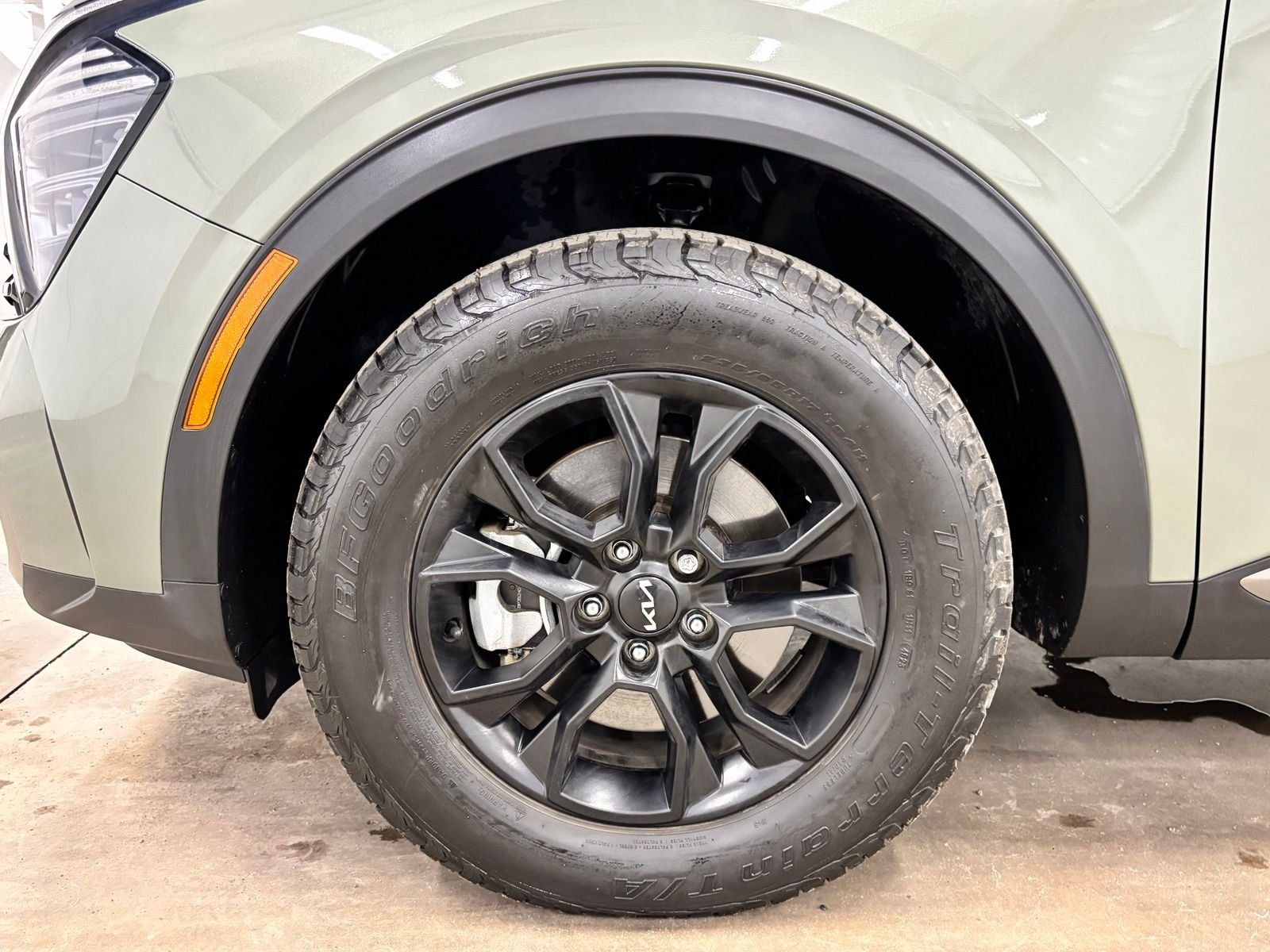 Used 2024 Green Kia X-Pro image 9