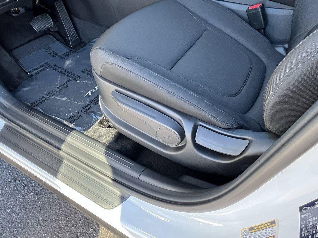 2026 Hyundai Tucson Blue SE - Photo 14