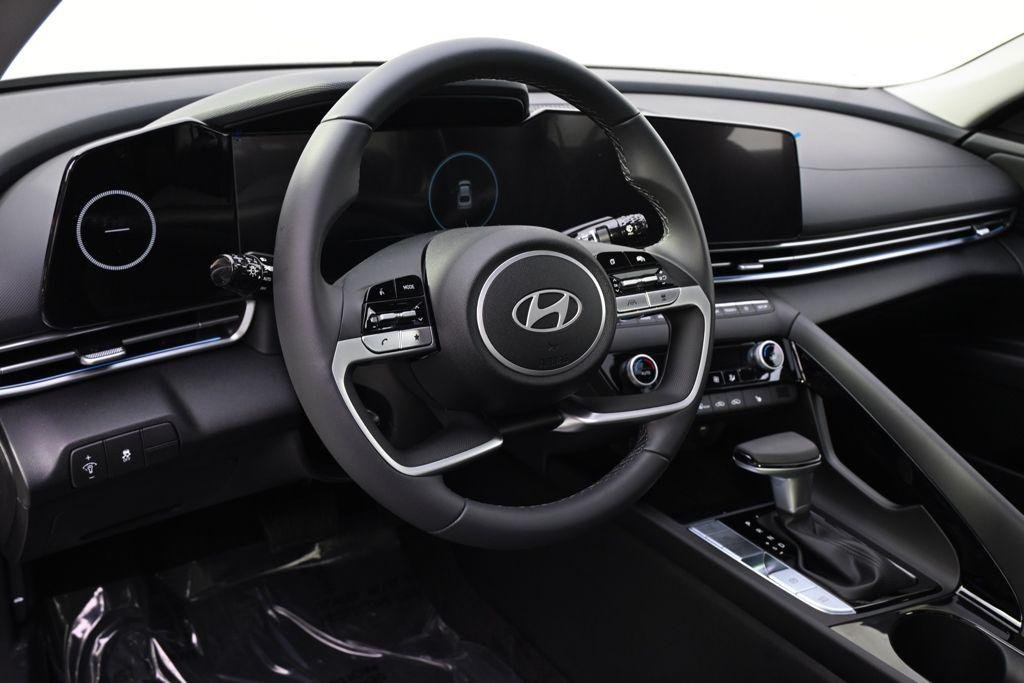 New 2026 Fluid Metal Hyundai Limited image 11