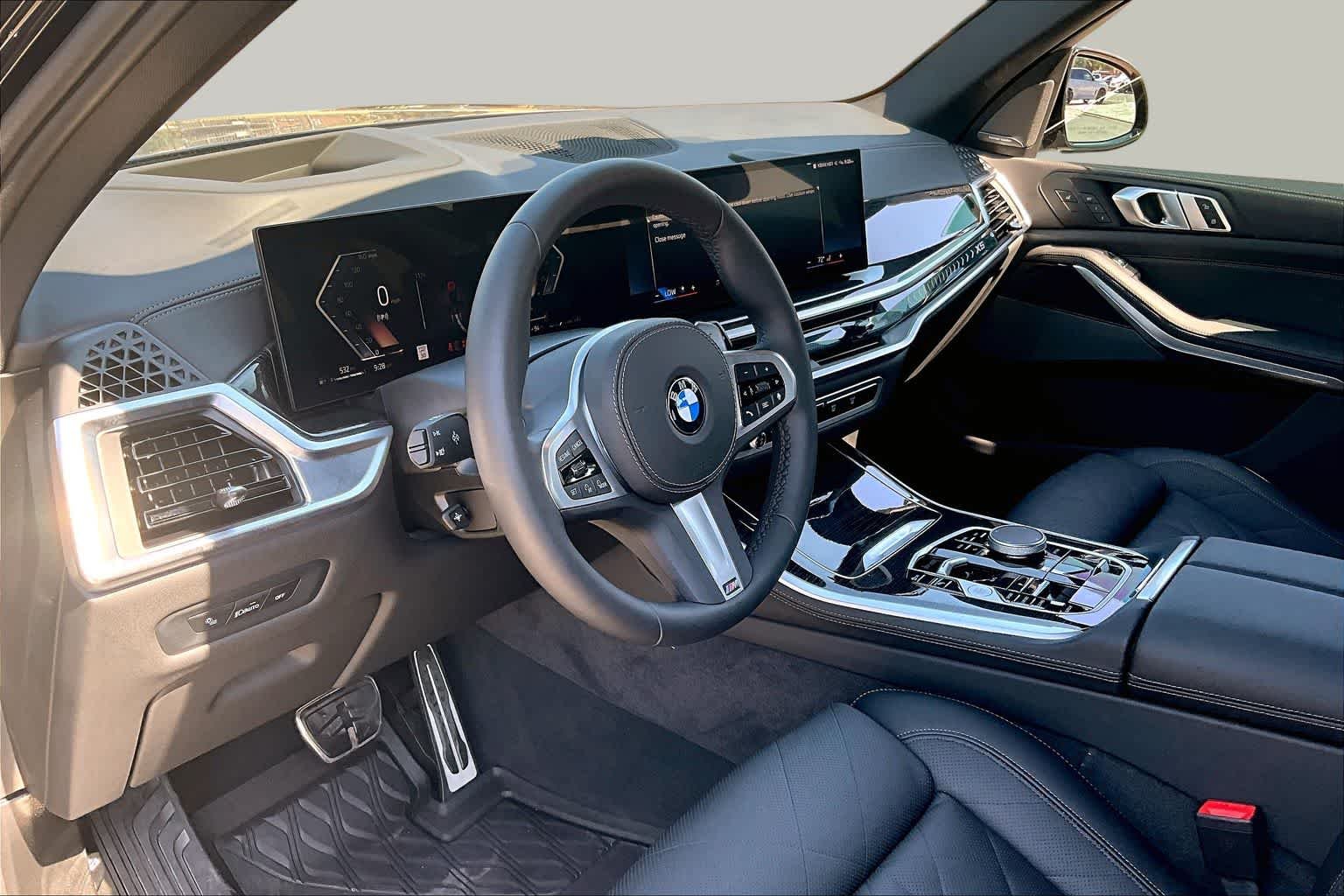 Used 2026 Black Sapphire Metallic BMW sDrive40i image 16