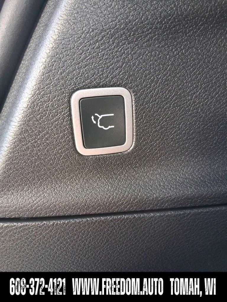 2026 Chrysler Pacifica Select - Photo 33