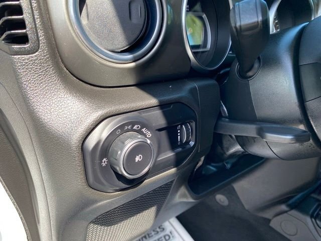Used 2023 White Jeep Sahara image 27