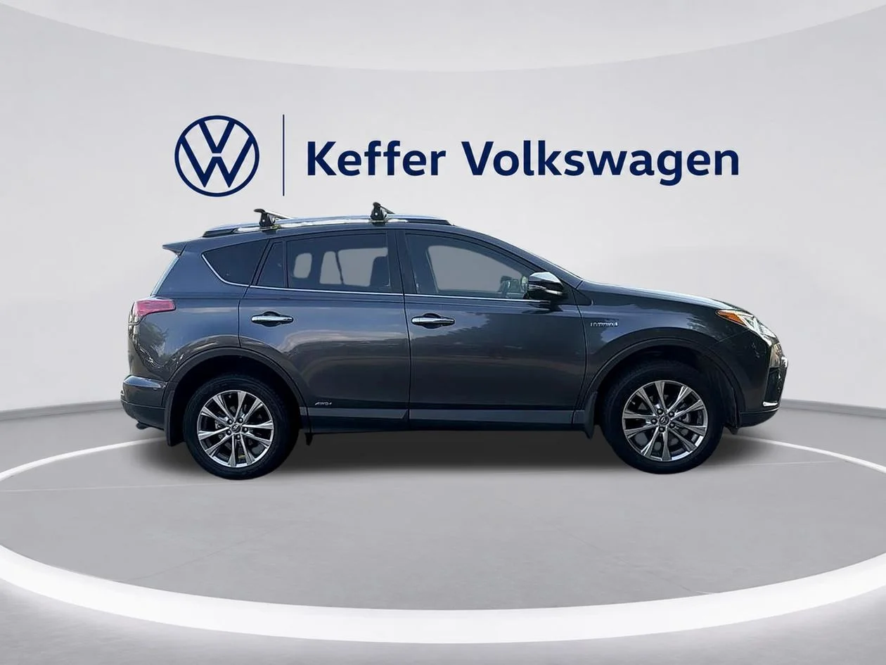 Used 2016 Gray Toyota Limited image 6