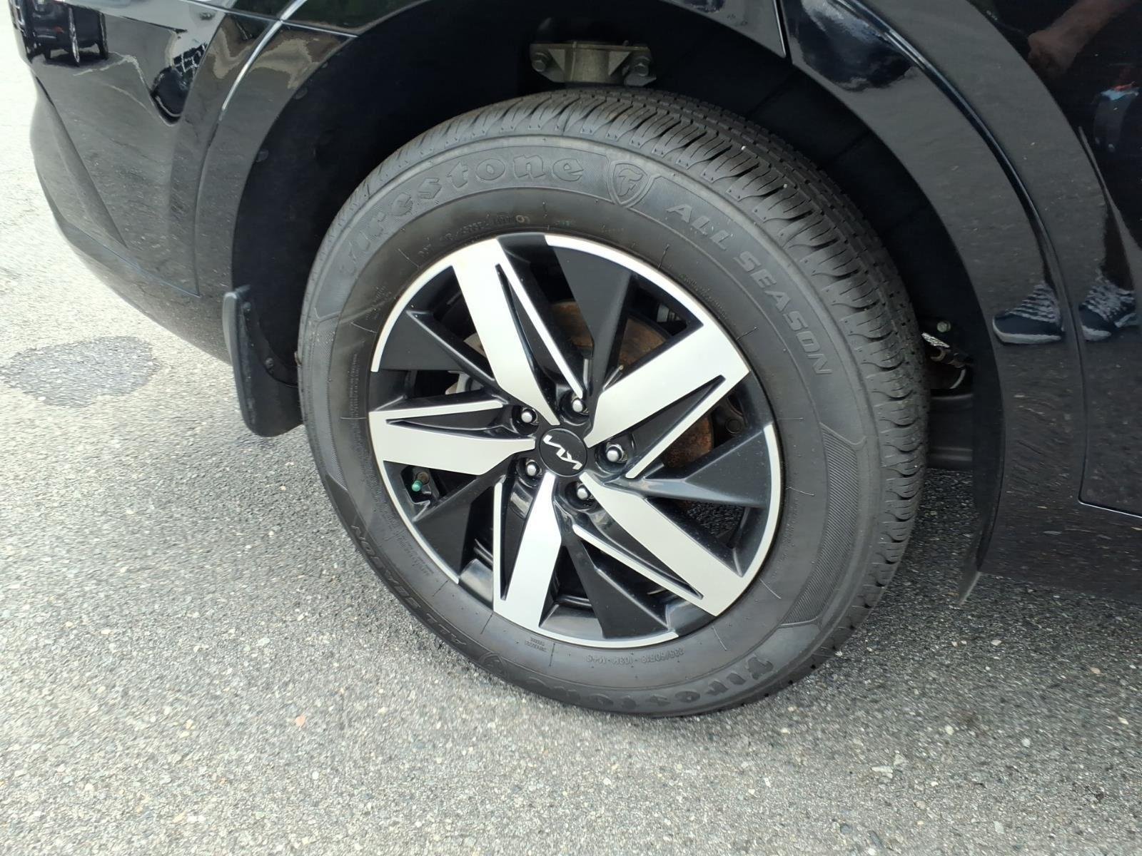 Used 2023 Ebony Black Kia EX image 5