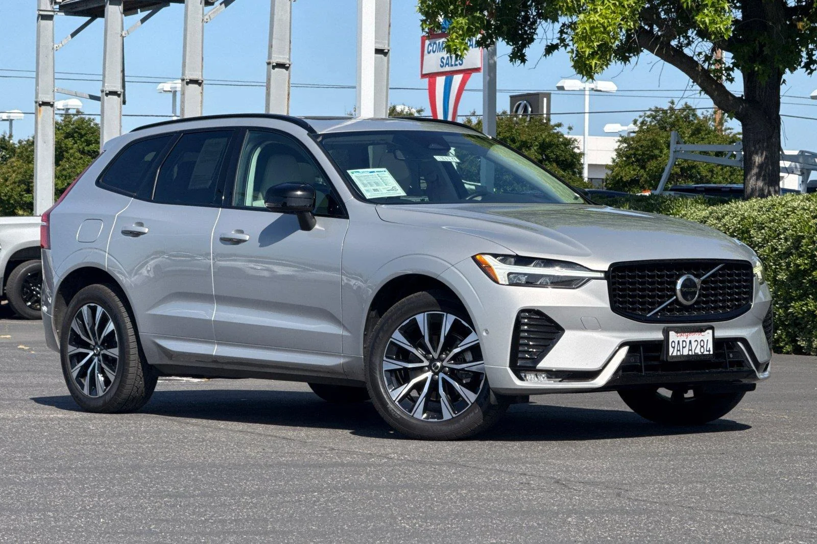 Used 2023 Silver Dawn Metallic Volvo Plus Dark Theme image 1