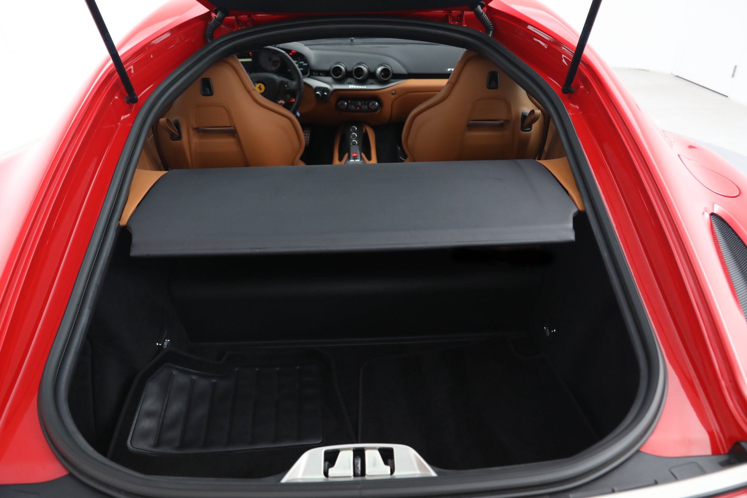 Used 2014 Red Ferrari  image 30