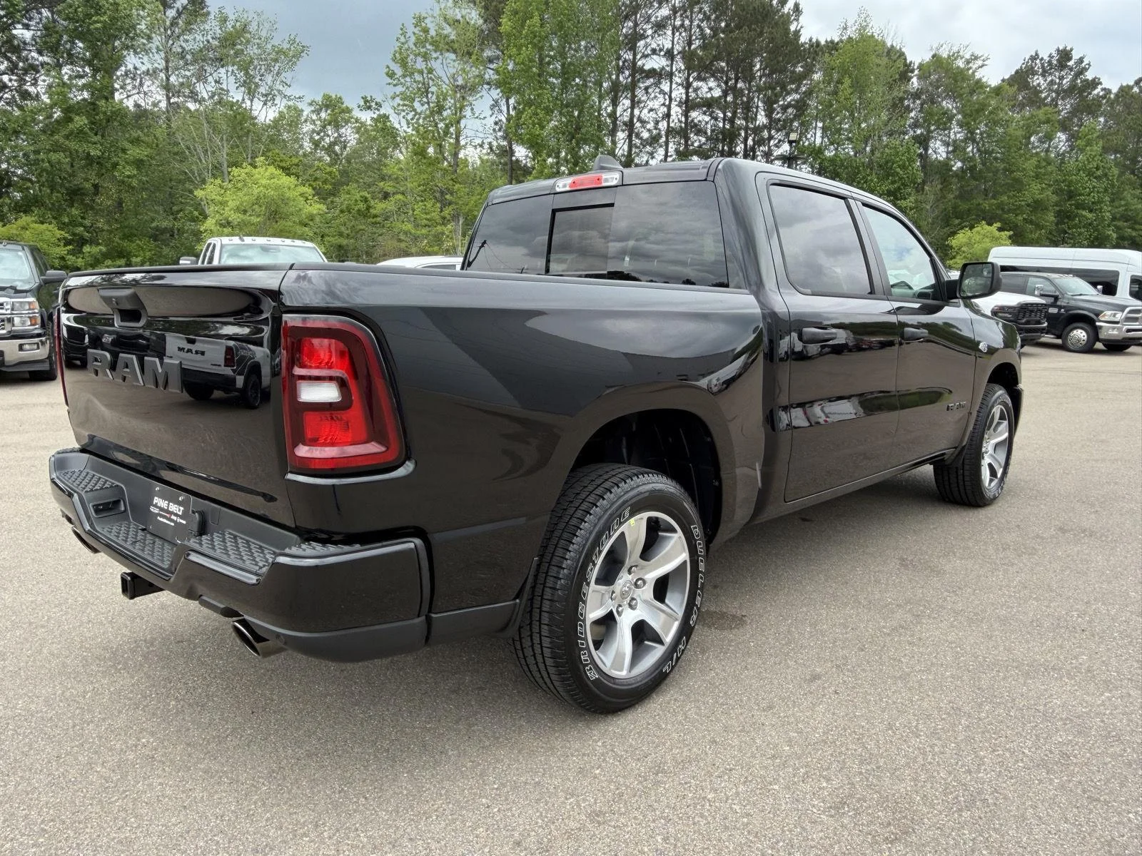 New 2026 Diamond Black Crystal Pearl-Coat Exterior Paint RAM Express image 6
