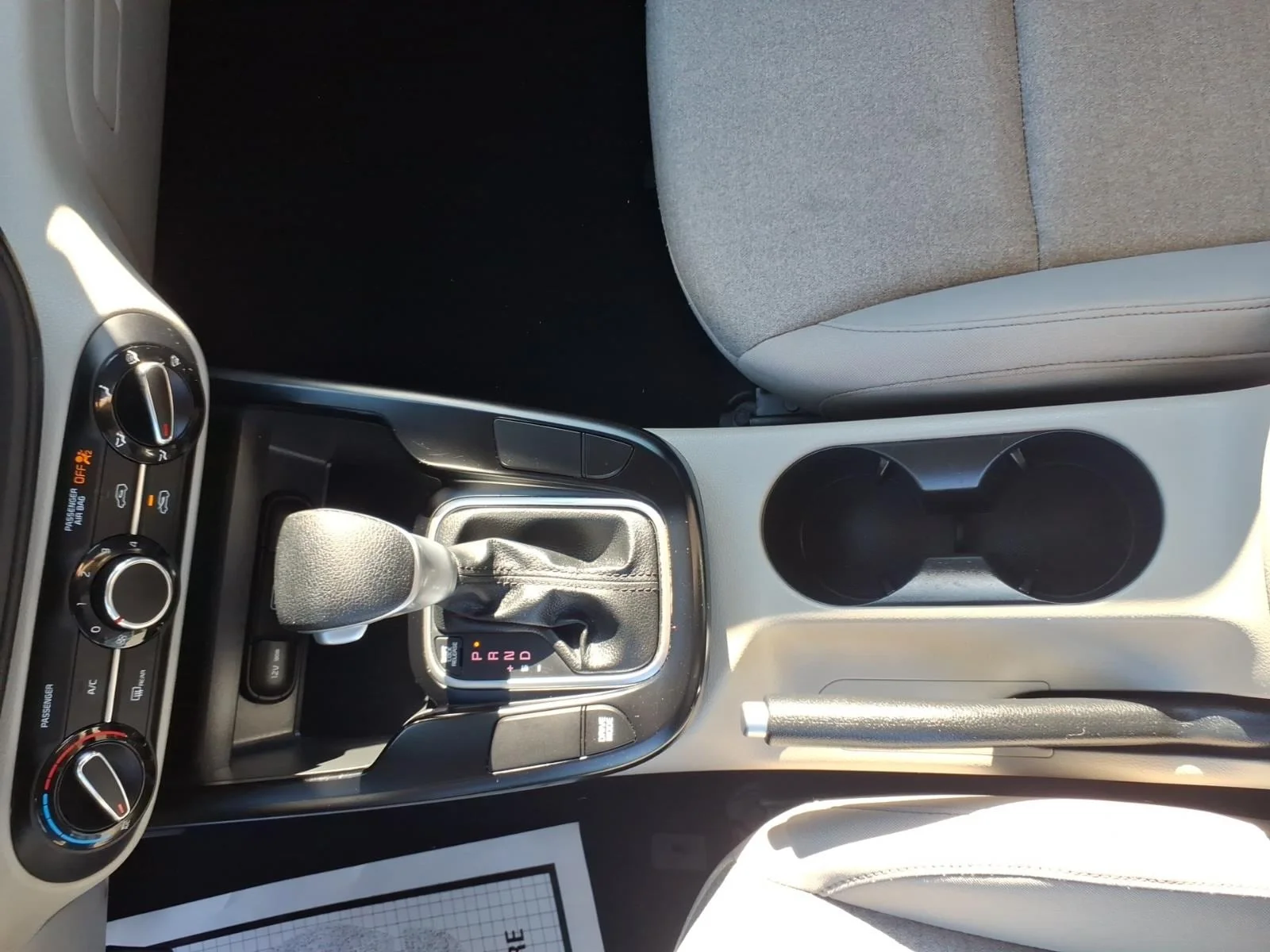 Used 2020 Sparkling Silver Kia S image 22